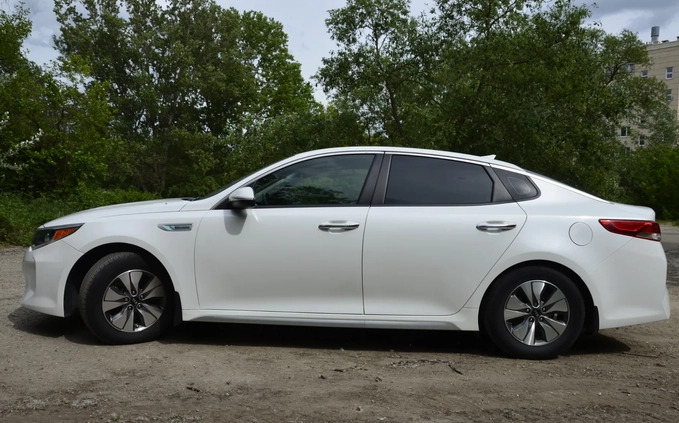 Kia Optima cena 66500 przebieg: 112800, rok produkcji 2017 z Warszawa małe 301